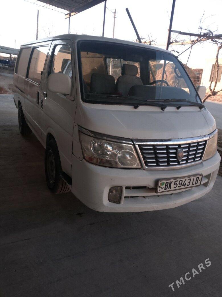 Toyota Hiace 2010 - 120 000 TMT - Чарджоу - img 5