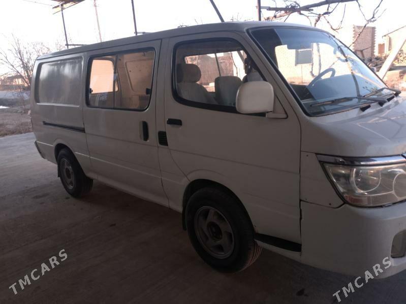 Toyota Hiace 2010 - 120 000 TMT - Чарджоу - img 4