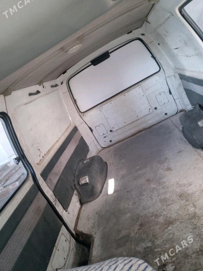 Toyota Hiace 2010 - 120 000 TMT - Чарджоу - img 8