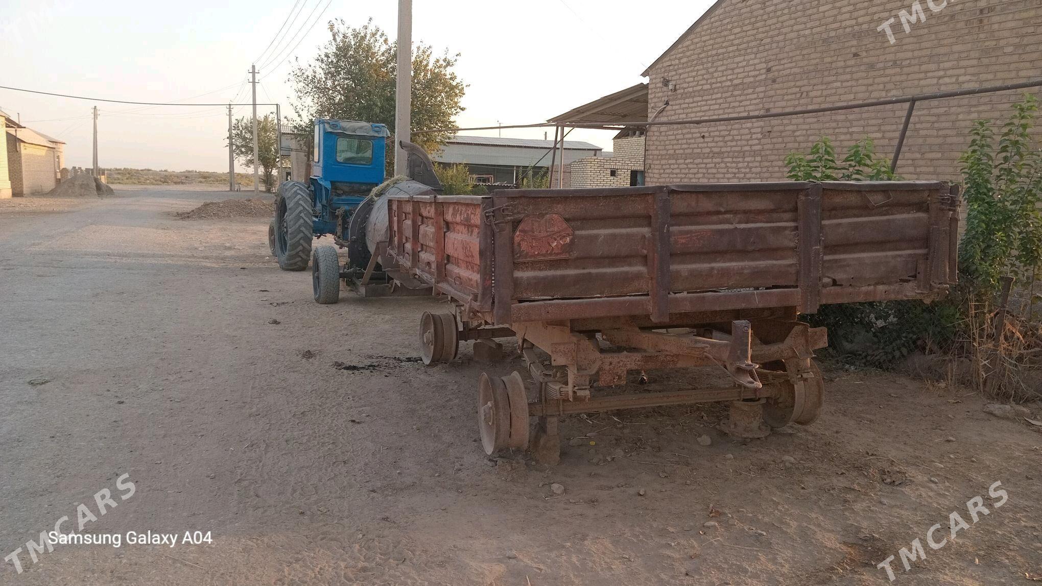 MTZ T-28 1990 - 40 000 TMT - Теджен - img 1