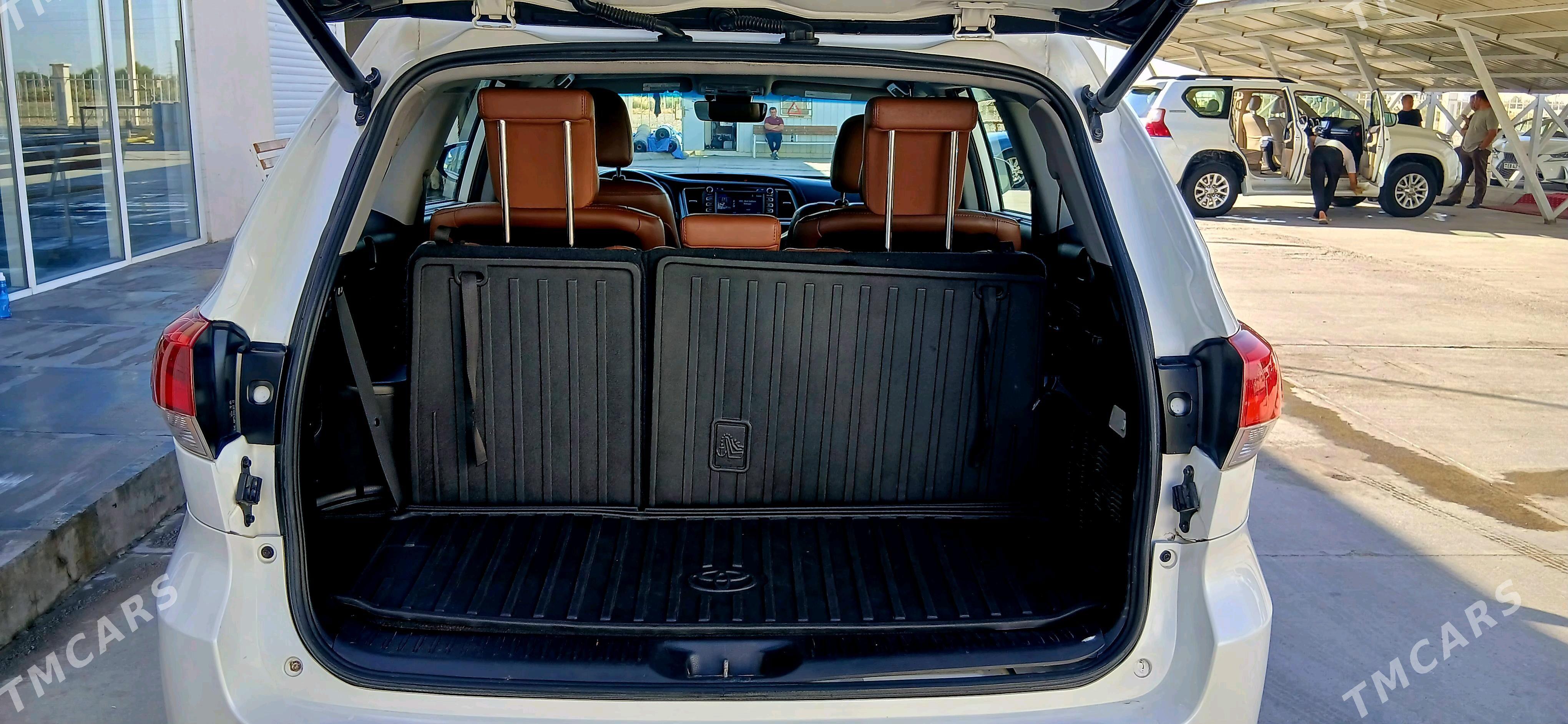Toyota Highlander 2018 - 440 000 TMT - Туркменабат - img 9