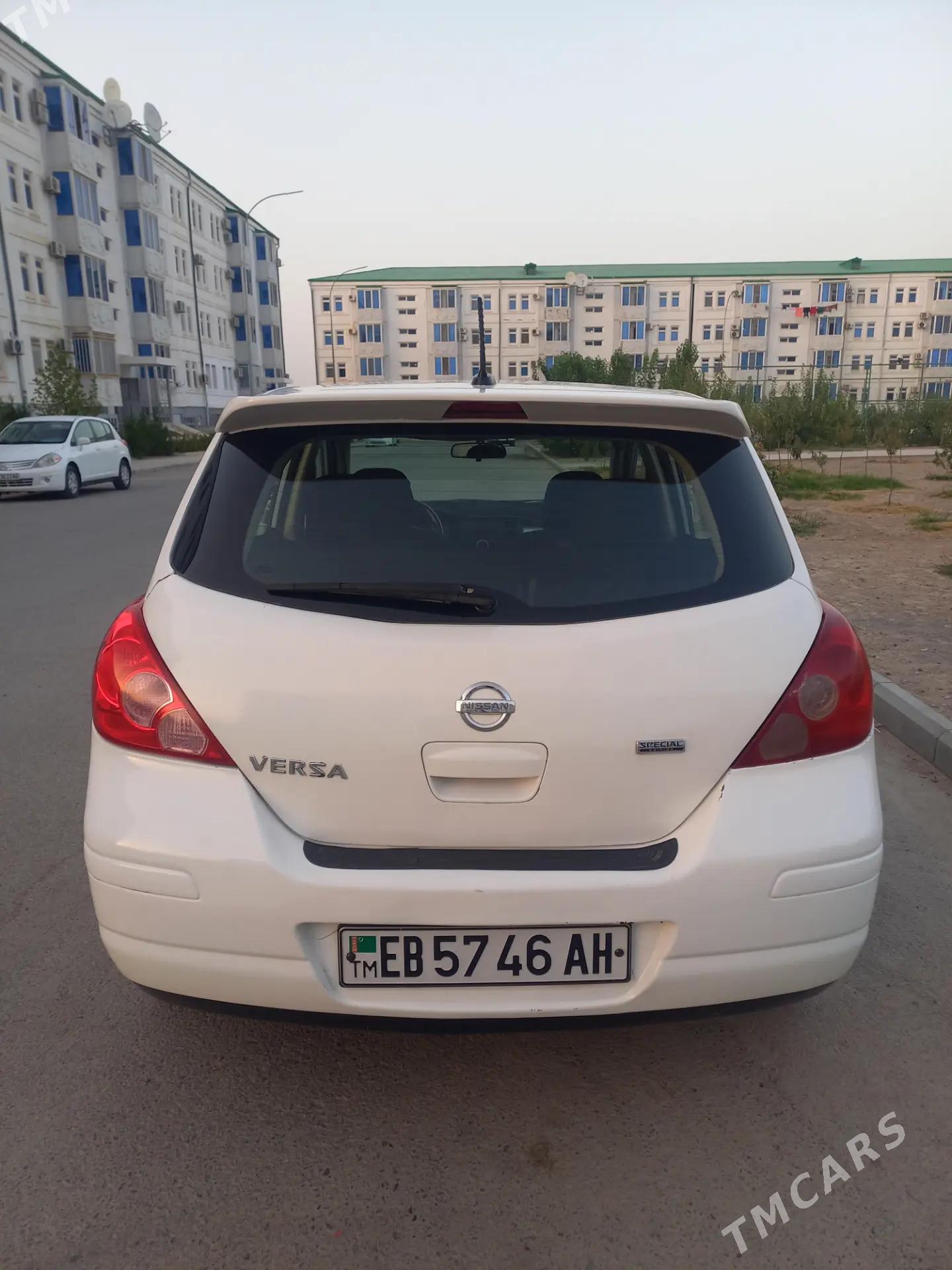 Nissan Versa 2012 - 107 000 TMT - Бузмеин - img 3