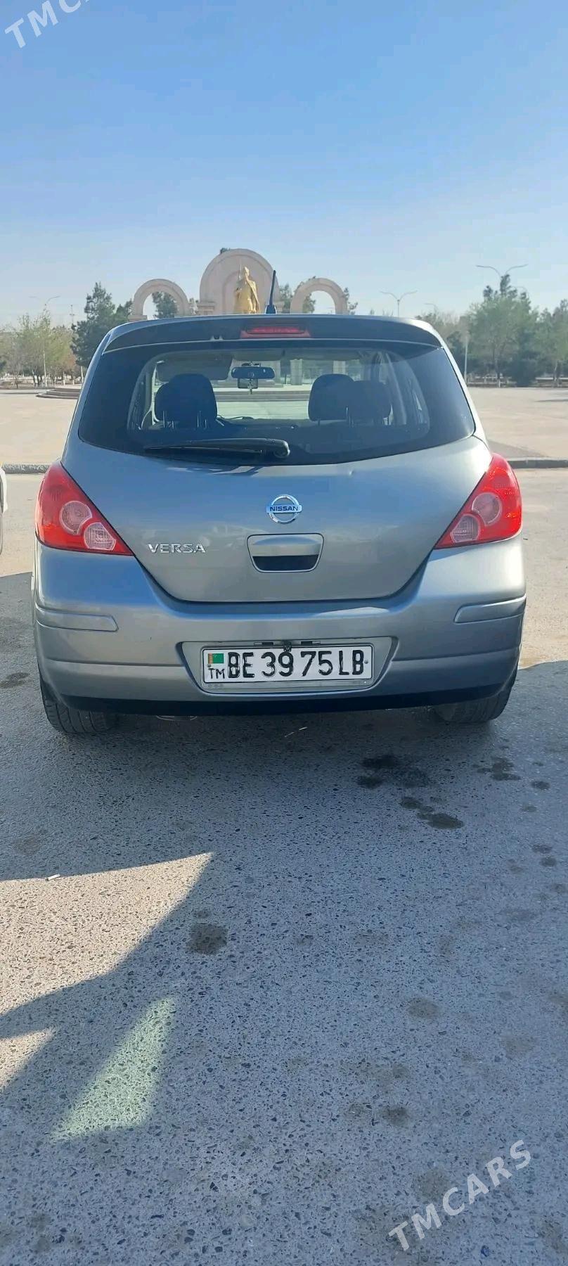 Nissan Versa 2010 - 120 000 TMT - Туркменабат - img 3