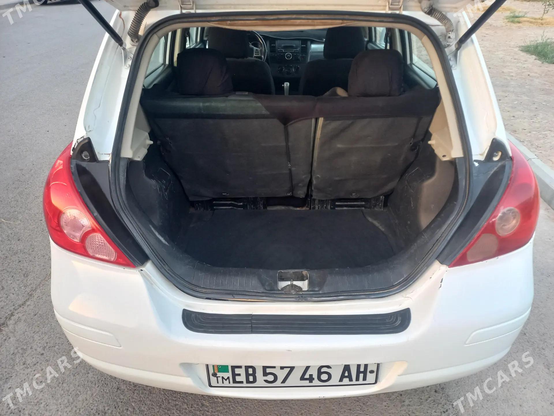 Nissan Versa 2012 - 107 000 TMT - Бузмеин - img 6