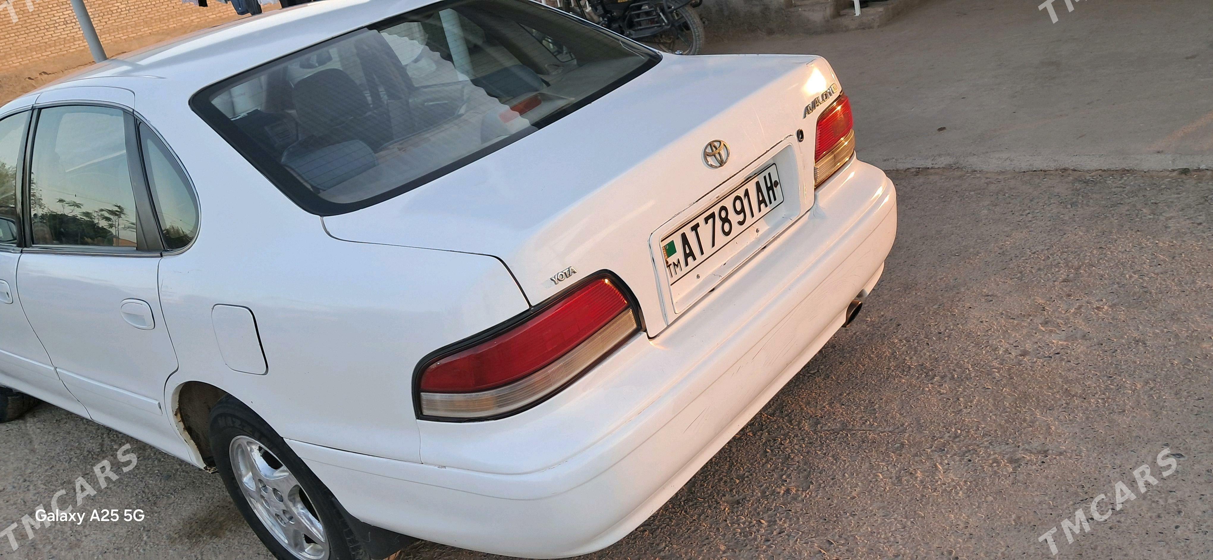 Toyota Avalon 1996 - 110 000 TMT - Теджен - img 2