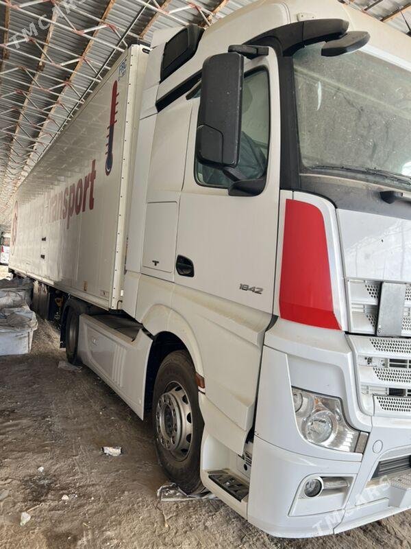 Mercedes-Benz ACTROS 3331 2015 - 1 568 000 TMT - Туркменабат - img 4