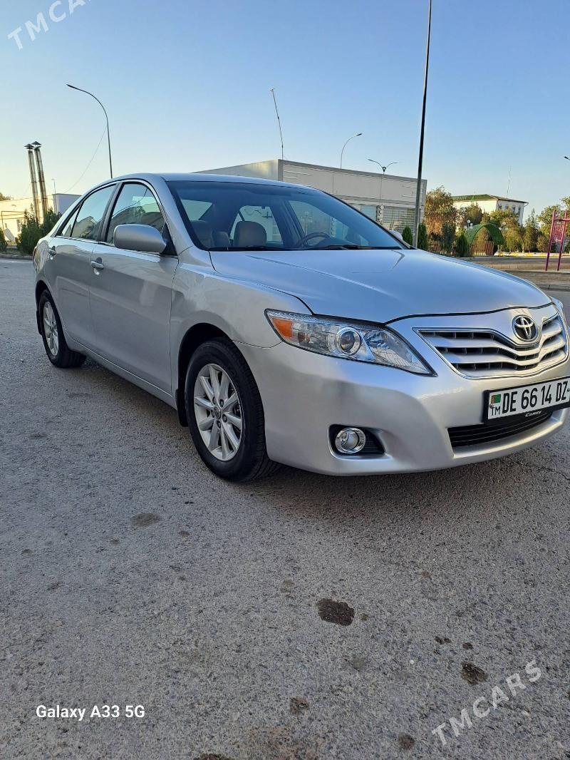 Toyota Camry 2011 - 200 000 TMT - Дашогуз - img 9