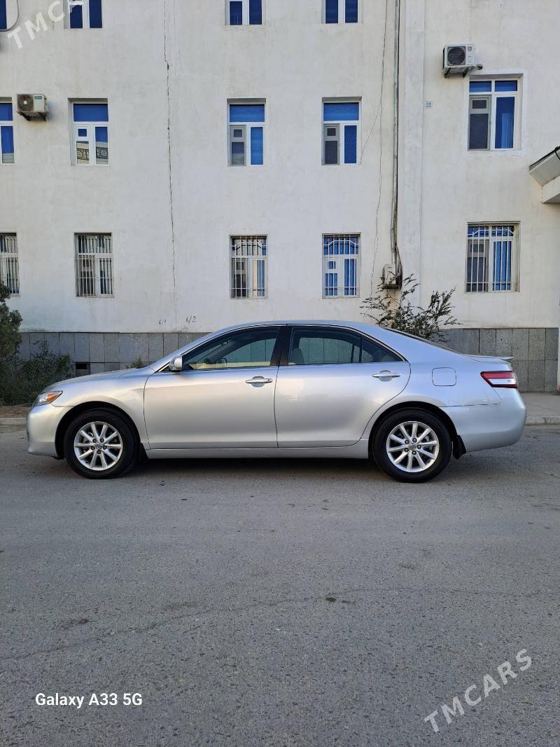 Toyota Camry 2011 - 200 000 TMT - Дашогуз - img 7