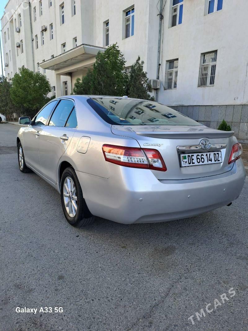Toyota Camry 2011 - 200 000 TMT - Дашогуз - img 6
