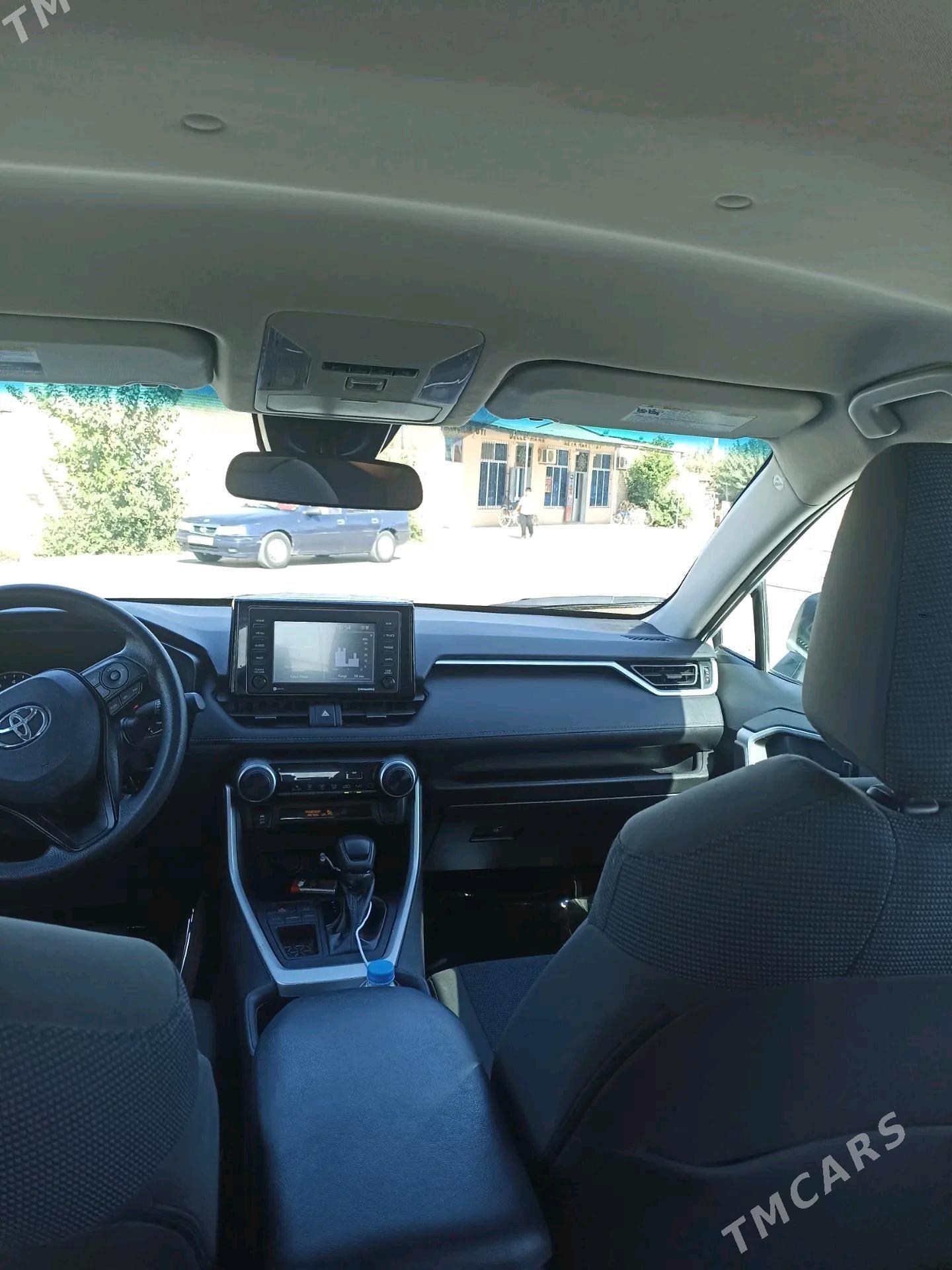 Toyota RAV4 2023 - 380 000 TMT - Дянев - img 7