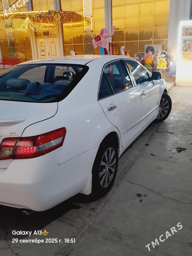Toyota Camry 2010 - 140 000 TMT - Baýramaly - img 2