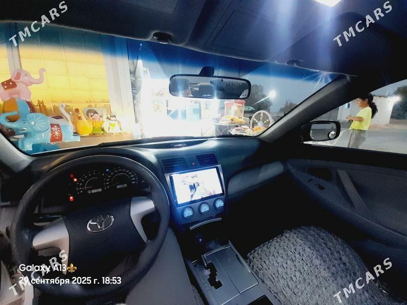 Toyota Camry 2010 - 140 000 TMT - Baýramaly - img 10
