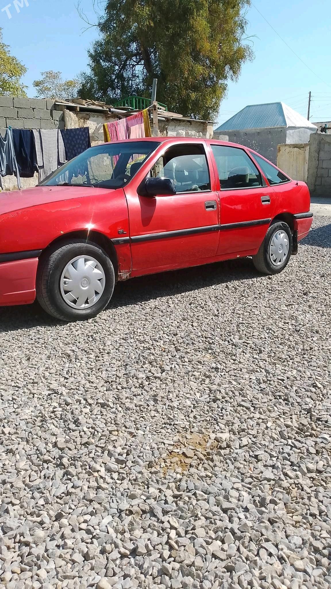 Opel Vectra 1993 - 25 000 TMT - Бахарден - img 2