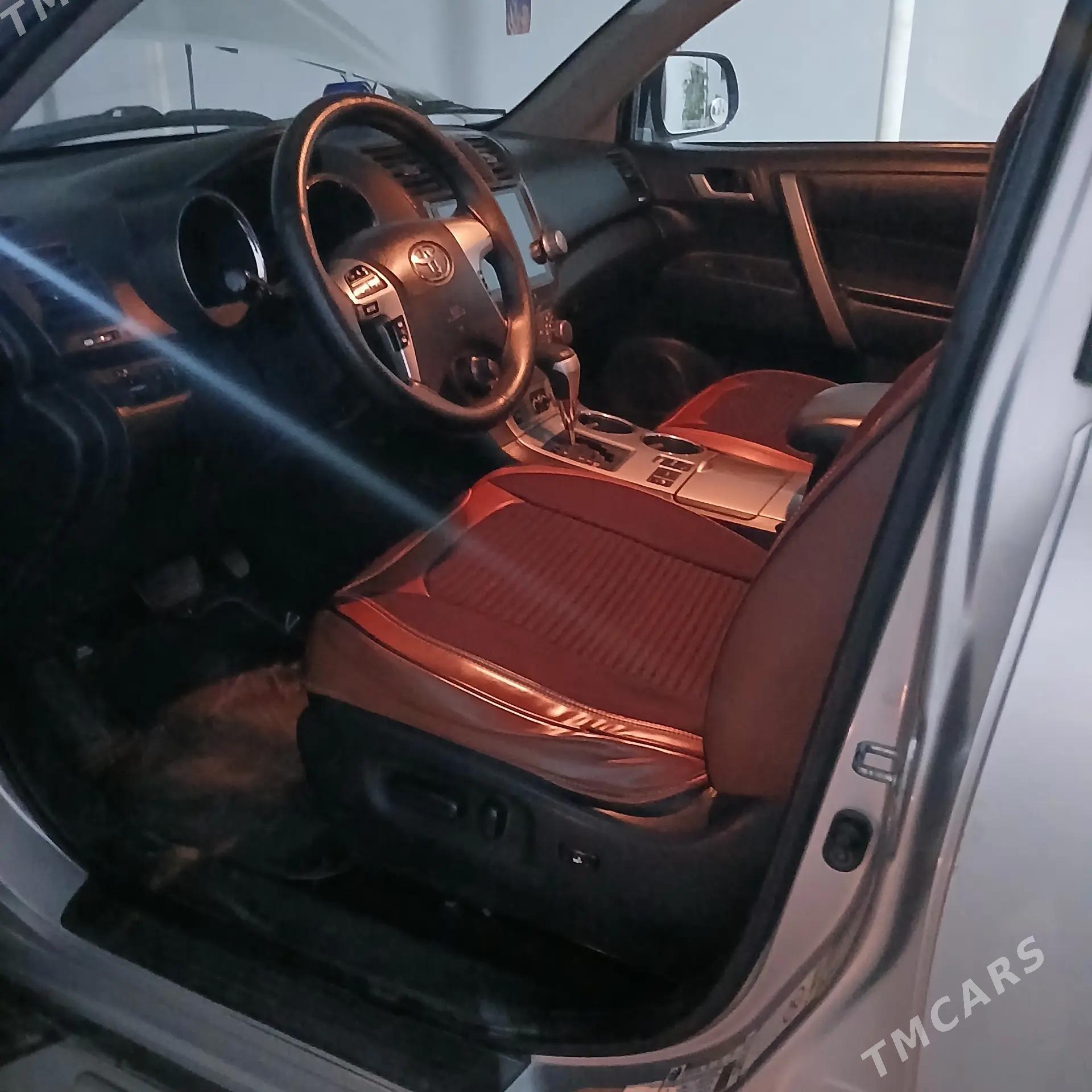 Toyota Highlander 2012 - 335 000 TMT - Дашогуз - img 4