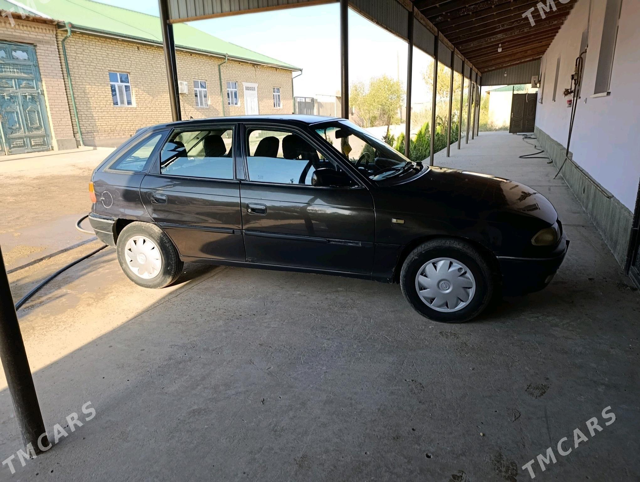 Opel Astra 1996 - 45 000 TMT - Köneürgenç - img 3