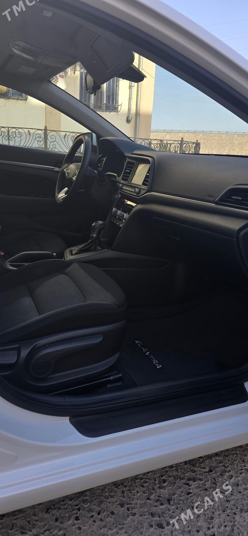 Hyundai Elantra 2020 - 240 000 TMT - Мары - img 7