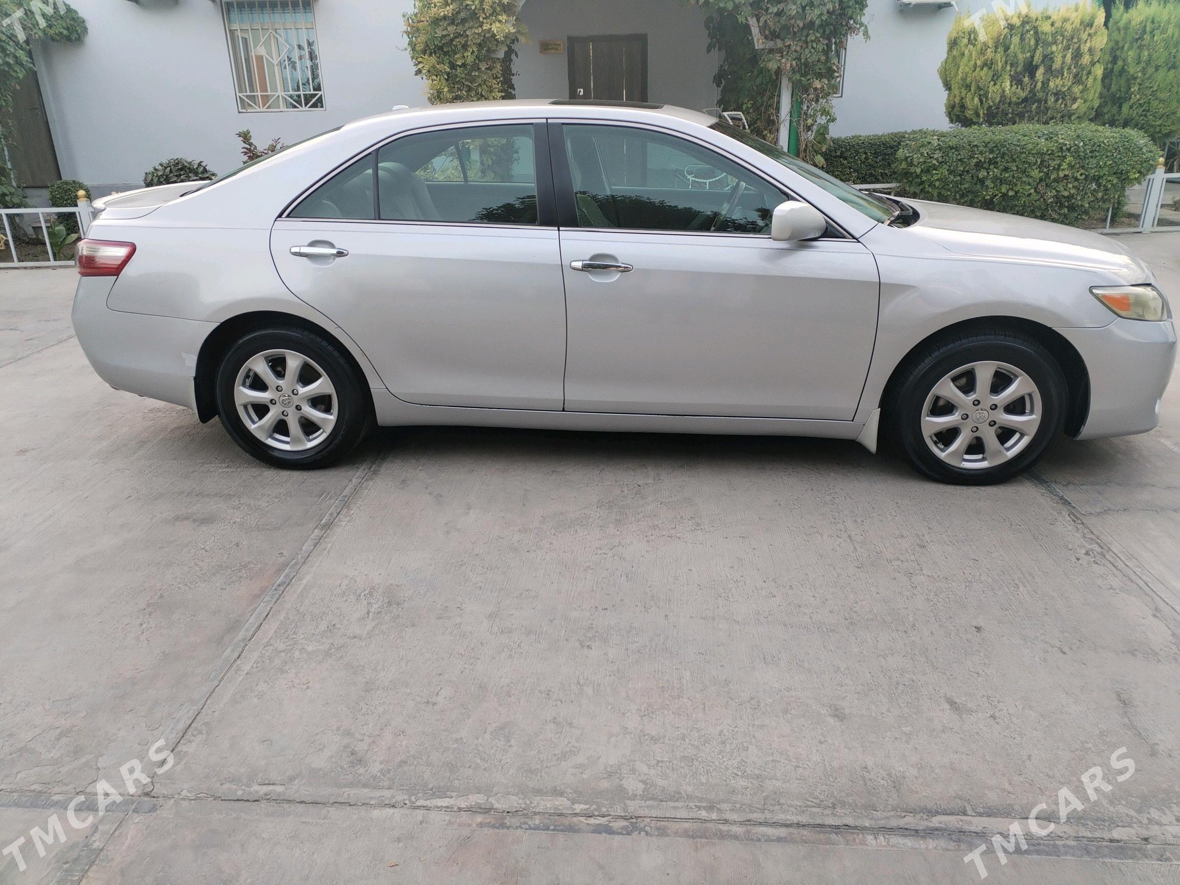 Toyota Camry 2006 - 168 000 TMT - Ак-Бугдайский этрап - img 4