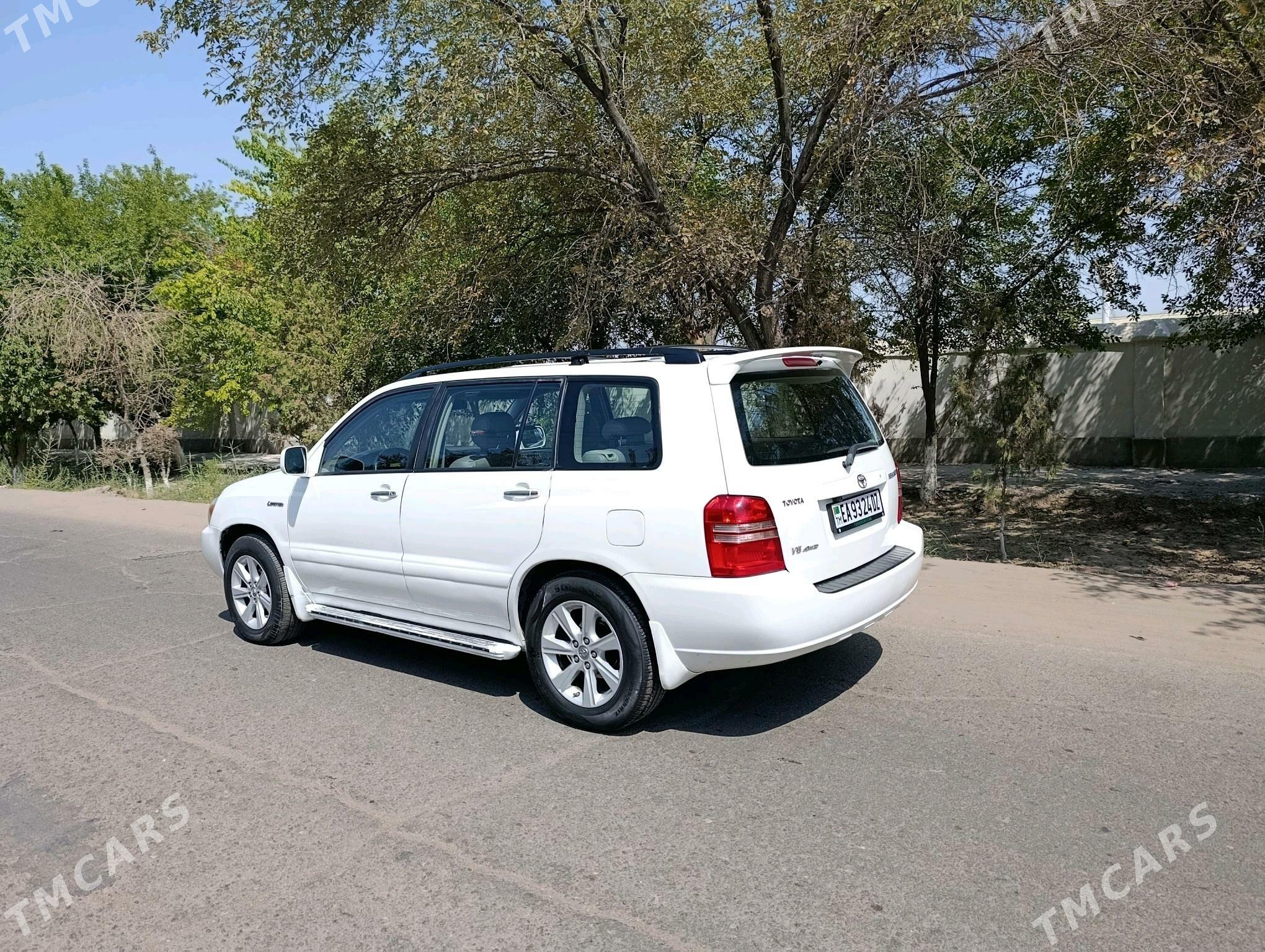 Toyota Highlander 2003 - 200 000 TMT - Köneürgenç - img 3