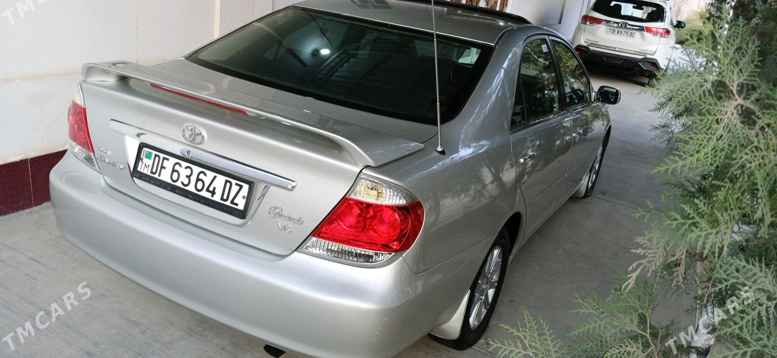 Toyota Camry 2005 - 210 000 TMT - Дашогуз - img 3