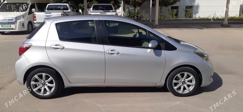 Toyota Yaris 2012 - 138 000 TMT - Ашхабад - img 2