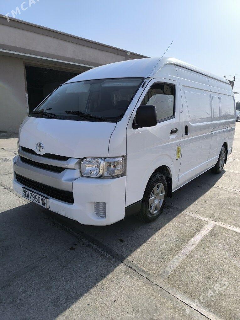 Toyota Hiace 2021 - 425 000 TMT - Байрамали - img 1