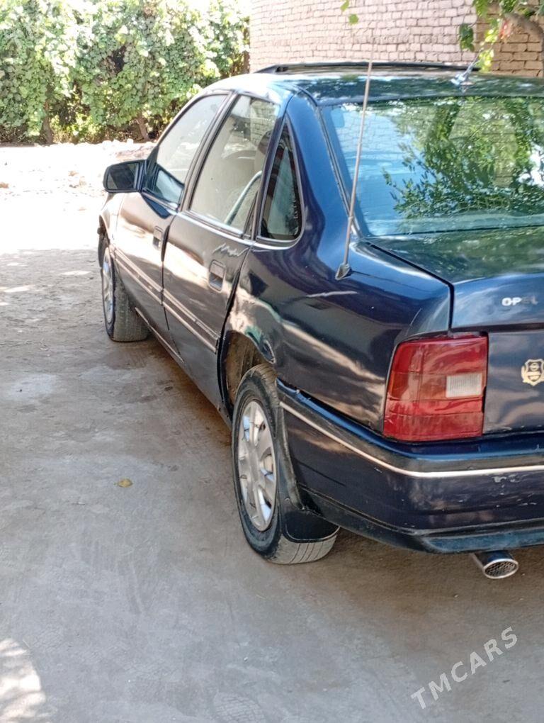 Opel Vectra 1992 - 30 000 TMT - Boldumsaz - img 2