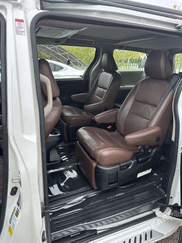 Toyota Sienna 2020 - 595 000 TMT - Ашхабад - img 8