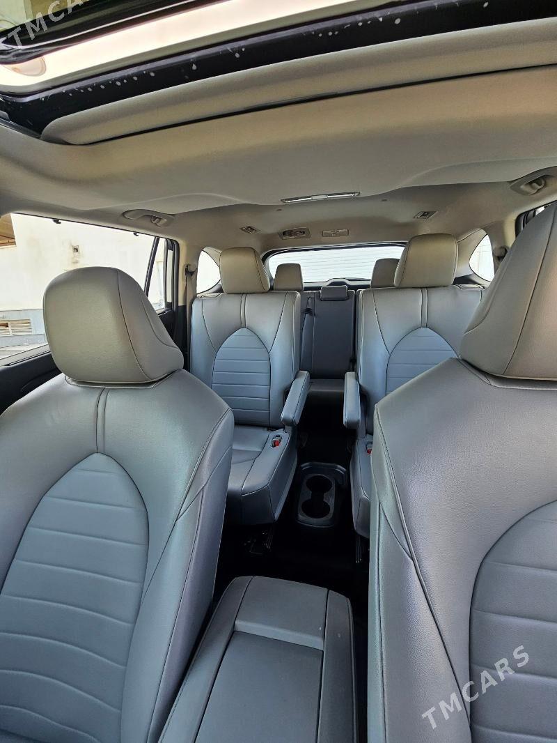 Toyota Highlander 2022 - 512 000 TMT - Aşgabat - img 3
