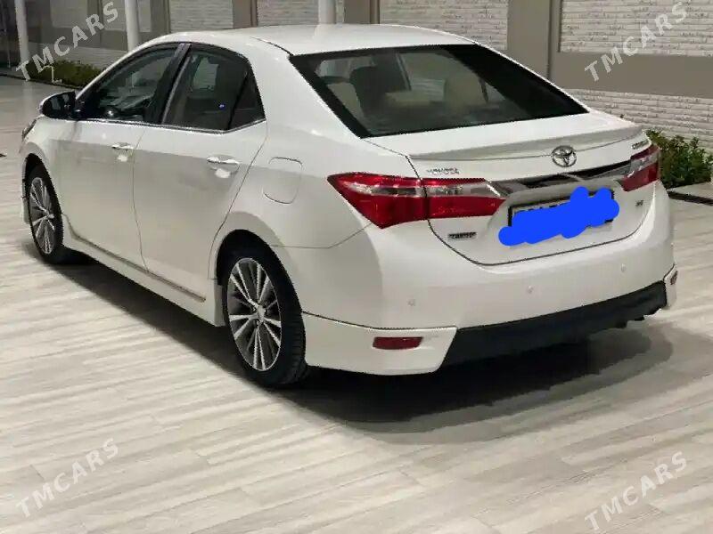 Toyota Corolla 2015 - 300 000 TMT - Акдепе - img 5