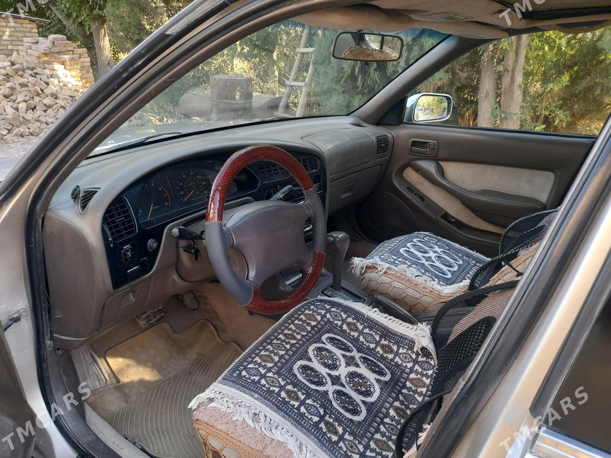 Toyota Camry 1996 - 75 000 TMT - Керки - img 3