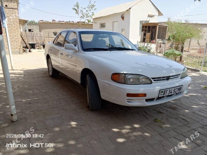 Toyota Camry 1993 - 94 000 TMT - Ýolöten - img 2
