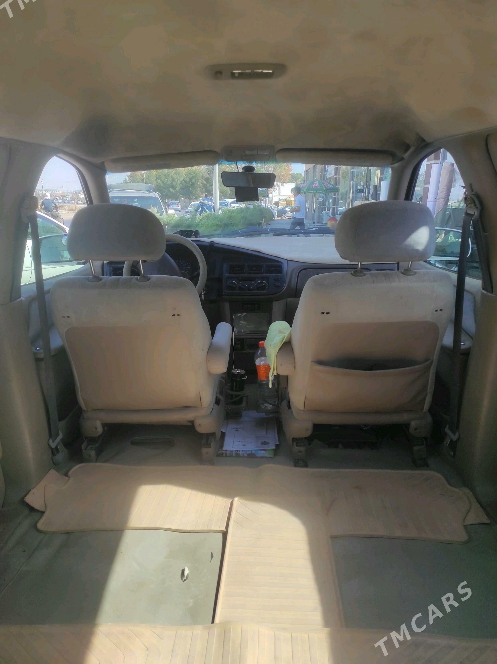 Toyota Sienna 2002 - 155 000 TMT - Мары - img 4