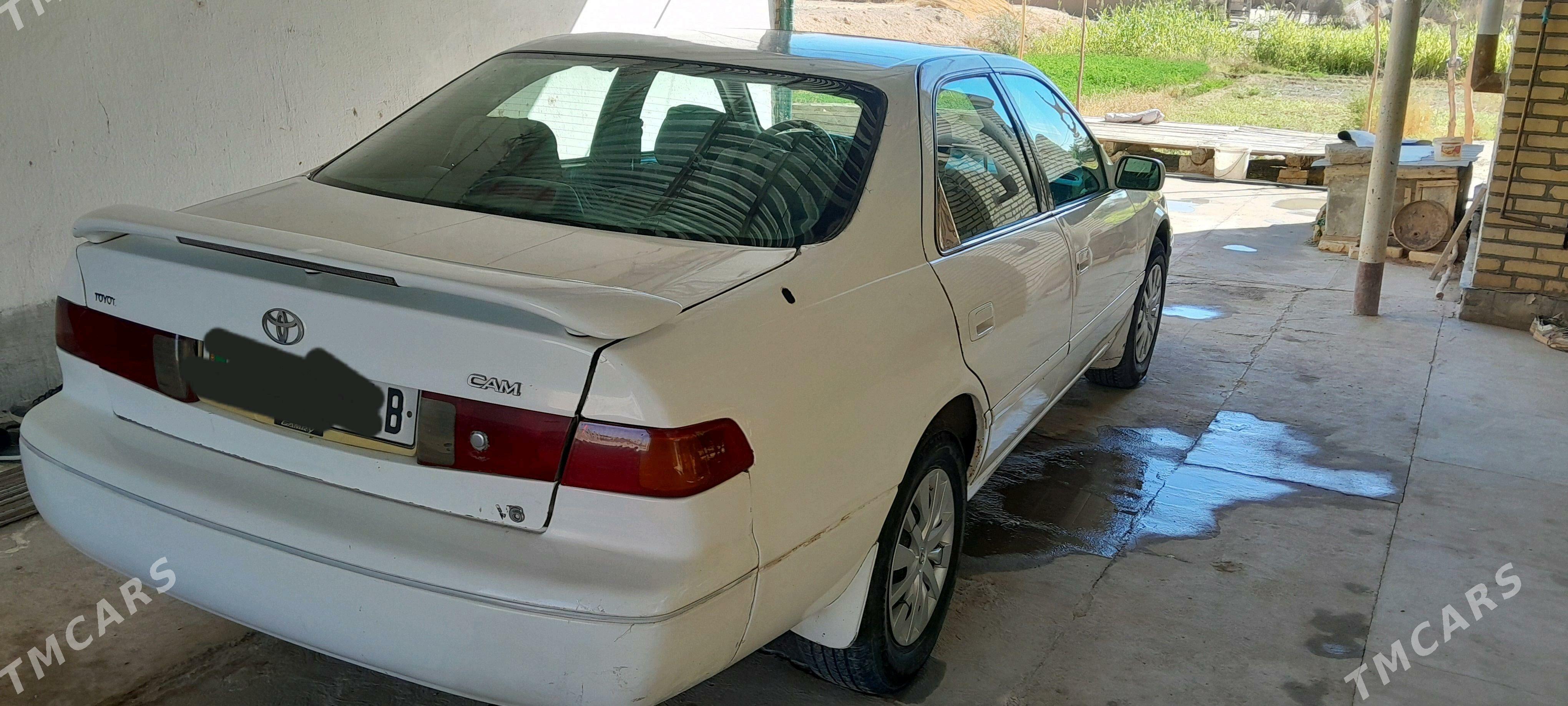 Toyota Camry 2000 - 105 000 TMT - Darganata - img 2