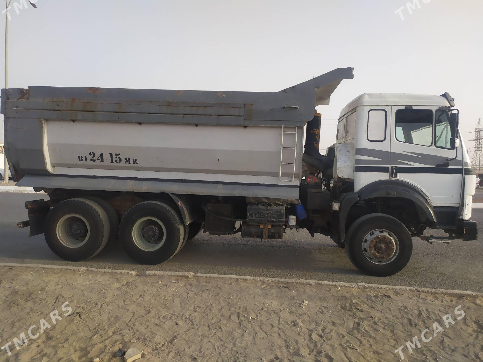 Kamaz 6520 2012 - 340 000 TMT - Теджен - img 4