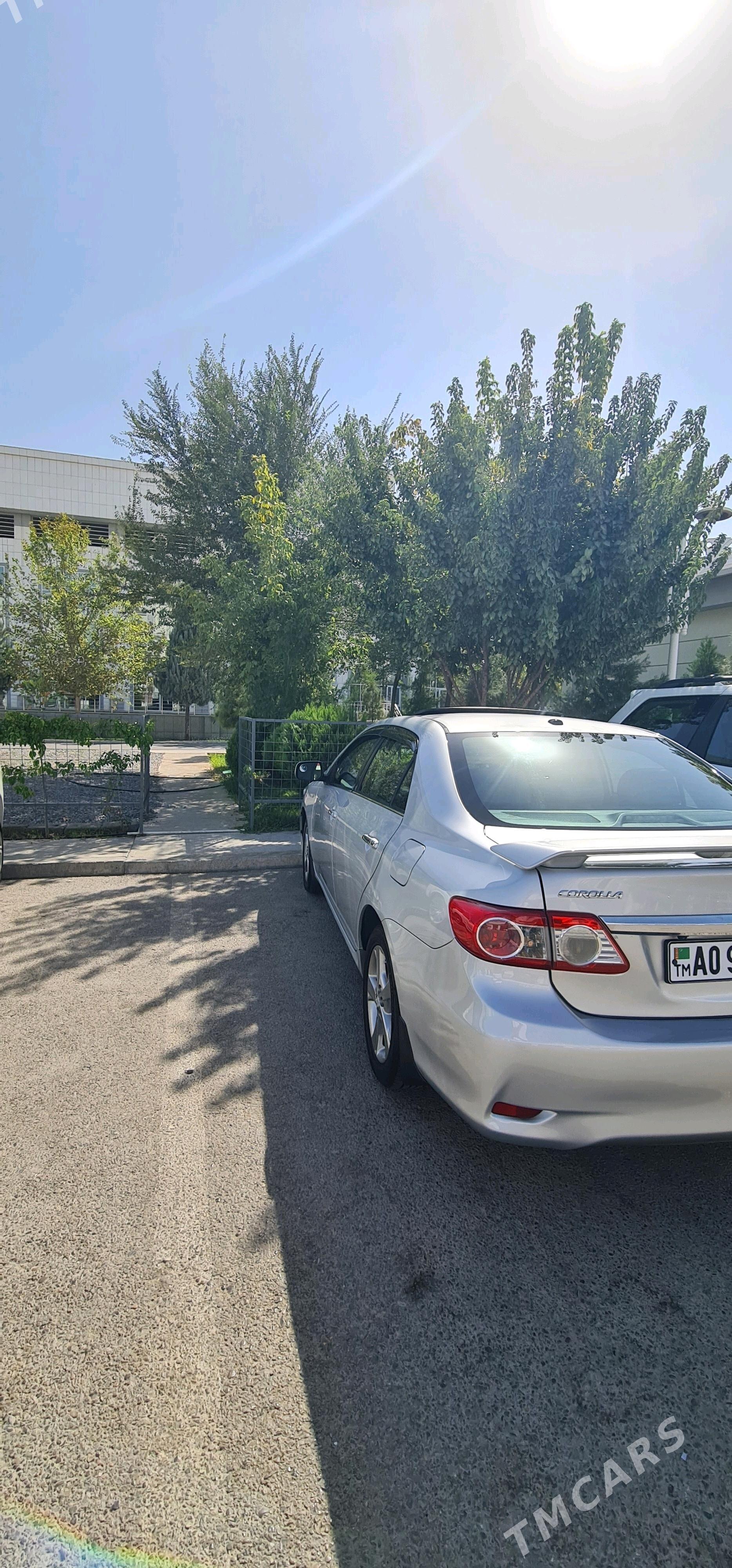 Toyota Corolla 2012 - 187 000 TMT - Кëши - img 3