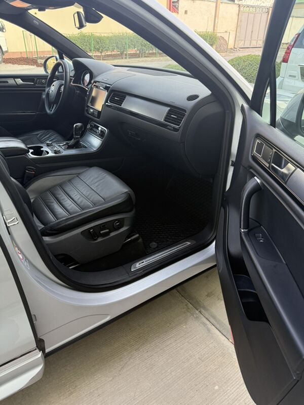 Volkswagen Touareg 2014 - 410 000 TMT - Ашхабад - img 9