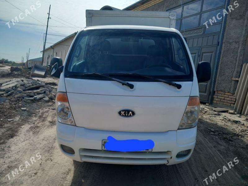Kia Bongo 2009 - 135 000 TMT - Gurbansoltan Eje - img 4