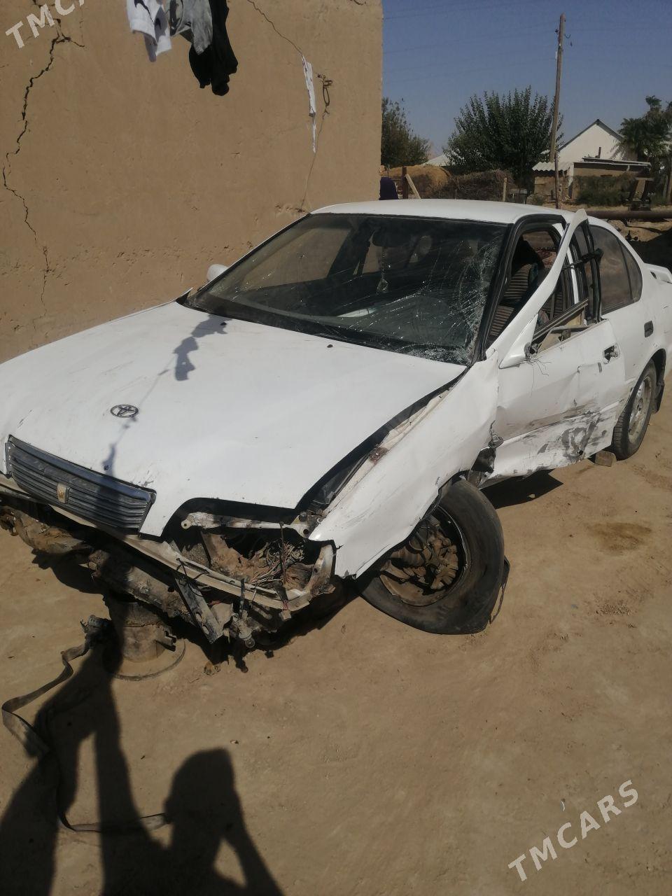 Toyota Camry 1994 - 20 000 TMT - Tagtabazar - img 2
