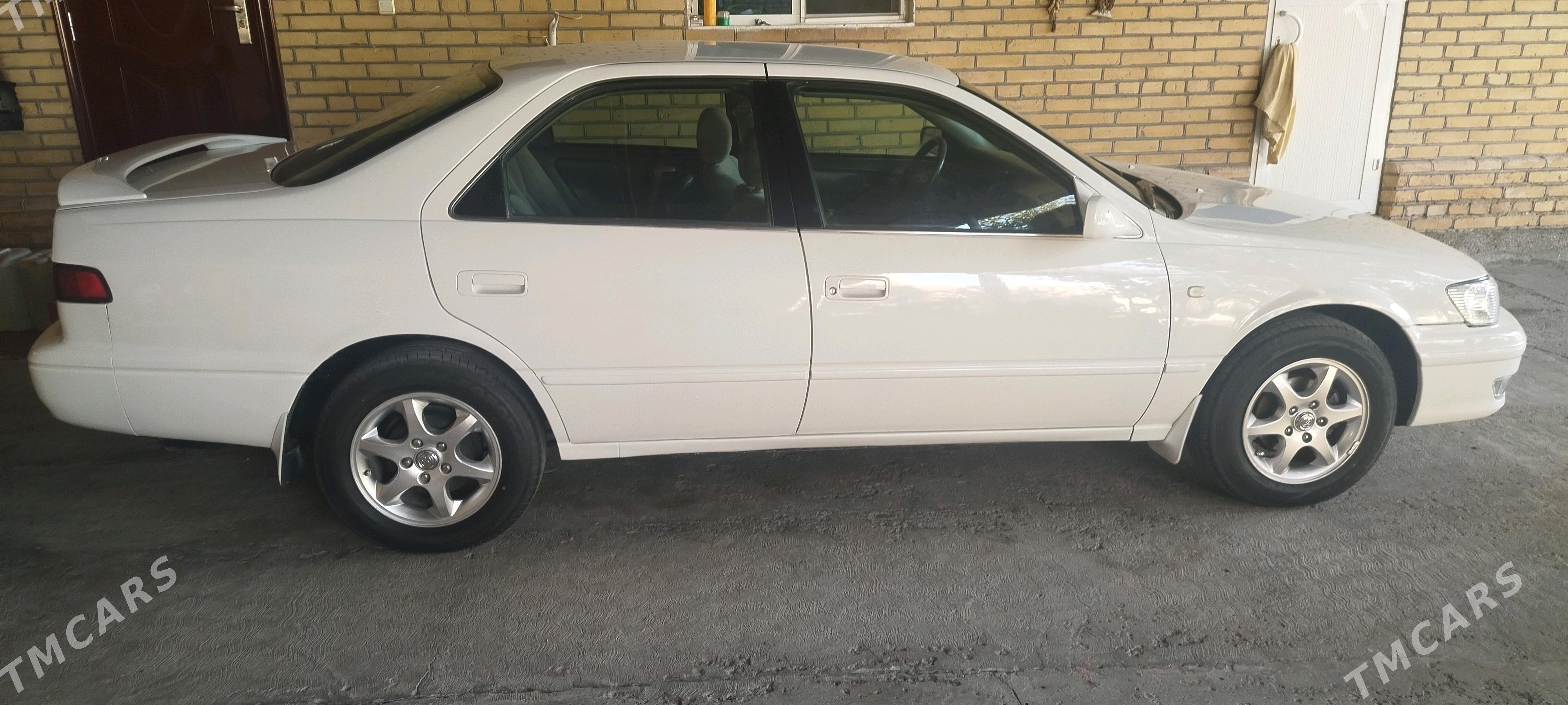 Toyota Camry 1997 - 120 000 TMT - Saýat - img 5