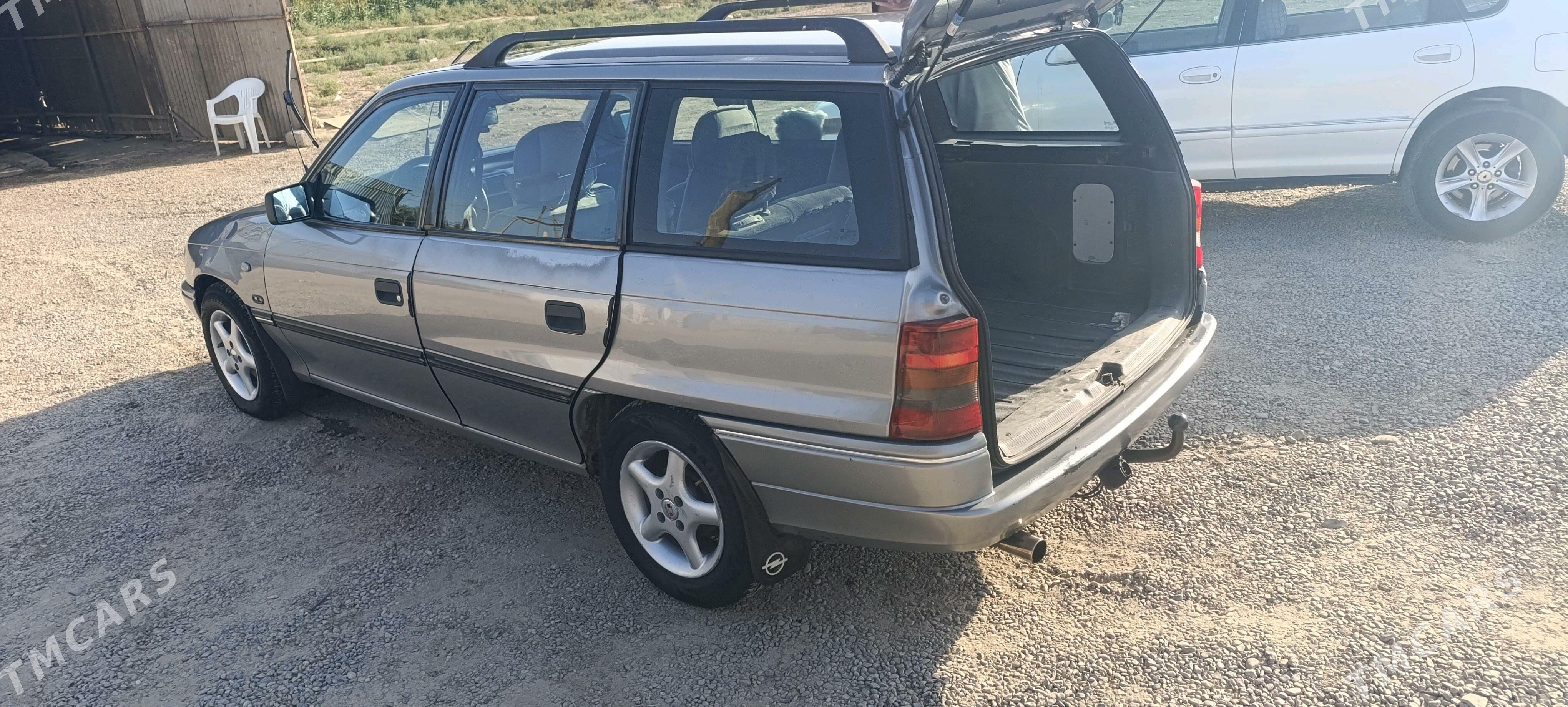 Opel Astra 1994 - 45 000 TMT - Мары - img 3