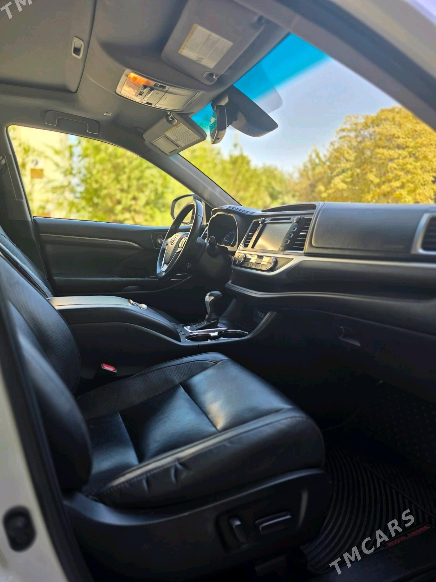 Toyota Highlander 2019 - 465 000 TMT - Aşgabat - img 6