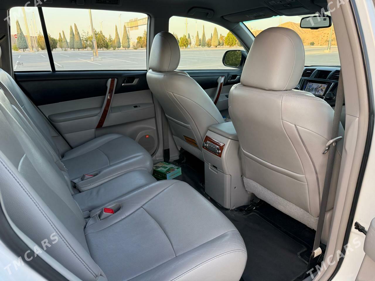 Toyota Highlander 2013 - 340 000 TMT - Ашхабад - img 4