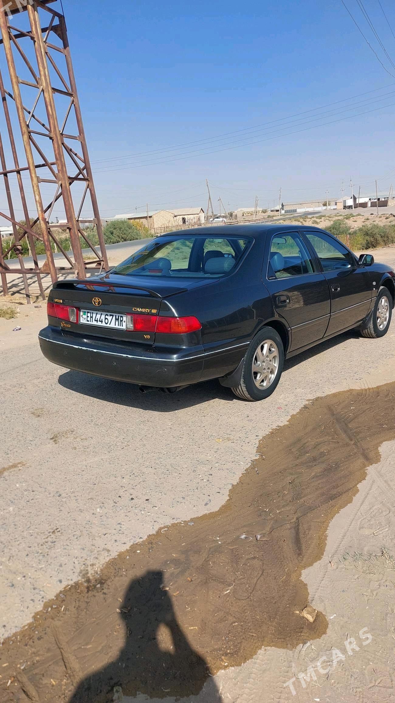 Toyota Camry 2001 - 150 000 TMT - Ýolöten - img 6