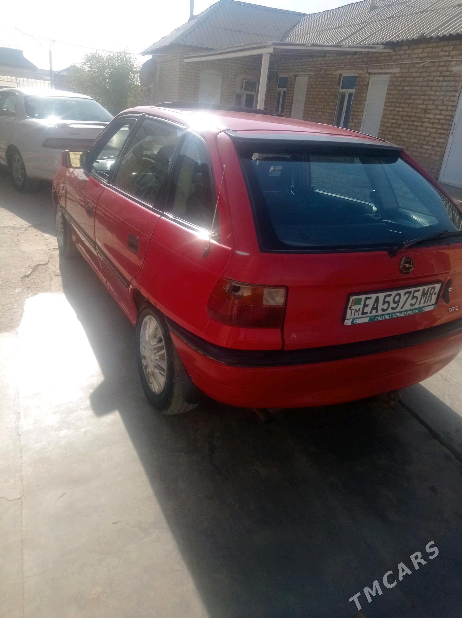 Opel Astra 1994 - 28 000 TMT - Мары - img 4