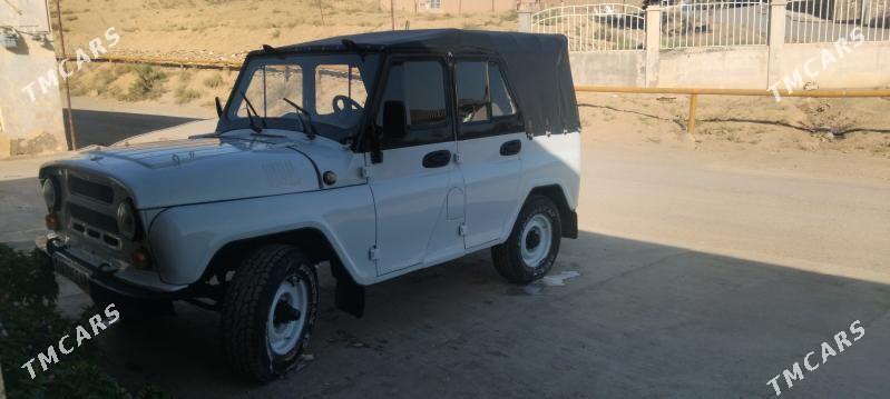 UAZ 469 2001 - 40 000 TMT - Бахарден - img 3
