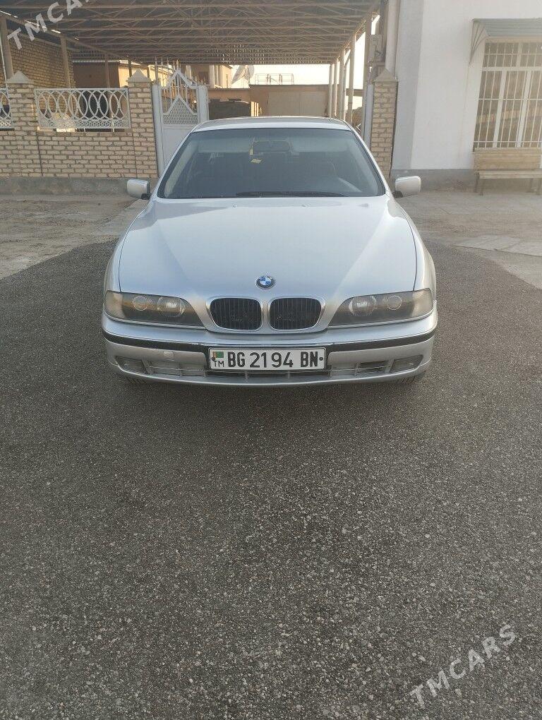 BMW E39 1999 - 100 000 TMT - Türkmenbaşy - img 4
