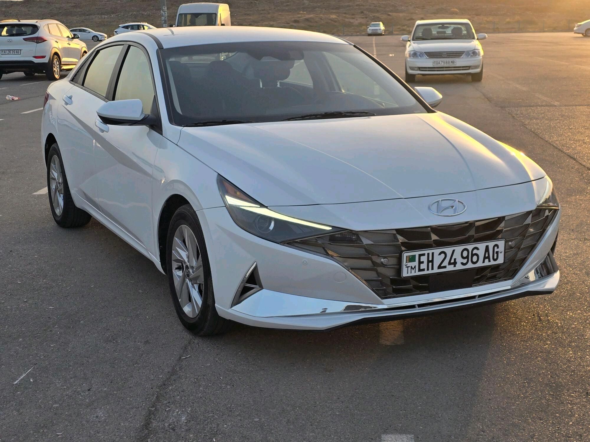 Hyundai Elantra 2022 - 243 000 TMT - Aşgabat - img 4