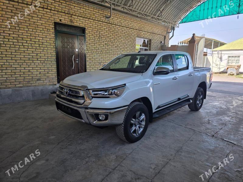 Toyota Hilux 2025 - 686 000 TMT - Ашхабад - img 3