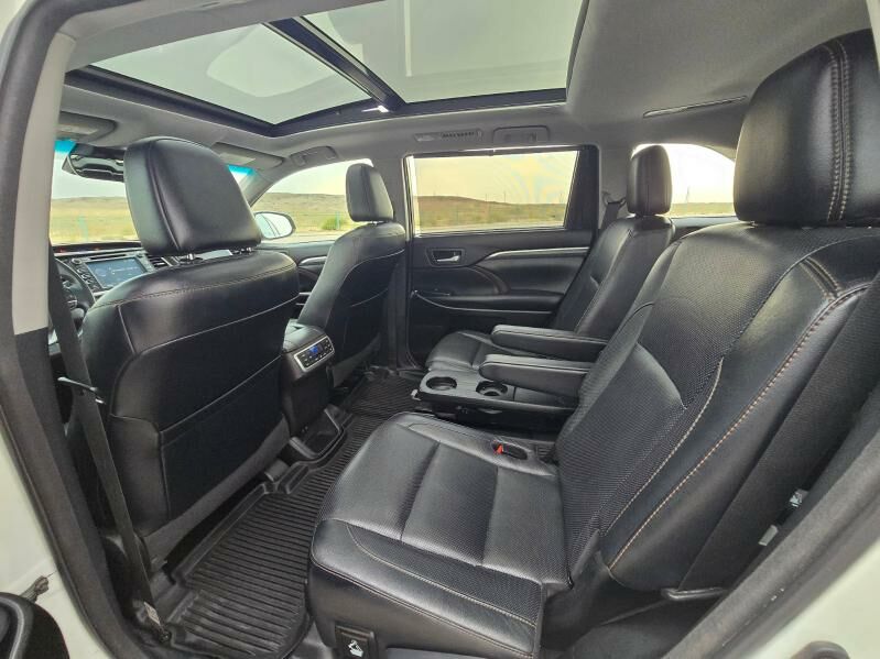 Toyota Highlander 2018 - 520 000 TMT - Aşgabat - img 9
