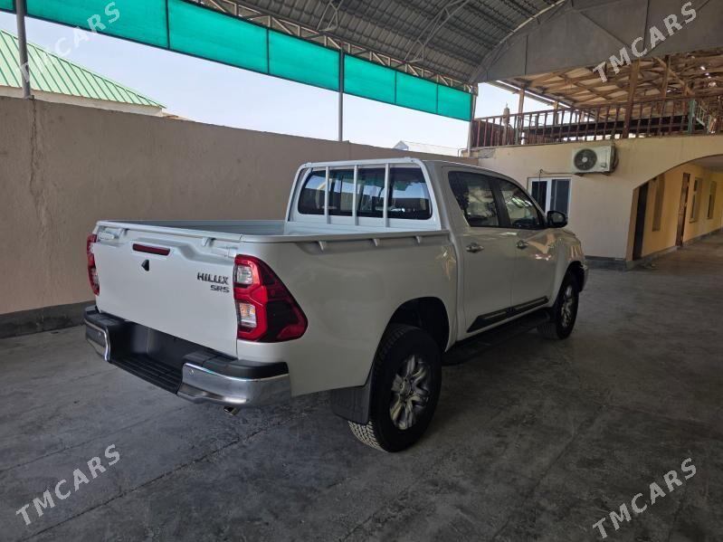 Toyota Hilux 2025 - 686 000 TMT - Ашхабад - img 8